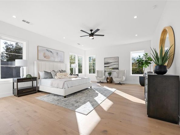 4426  Bonham Street , Dallas Texas 75229