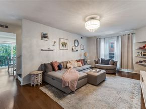 4020  Holland Avenue  213, Dallas Texas 75219