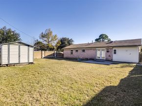 1105  Fairdale Street , Irving Texas 75062