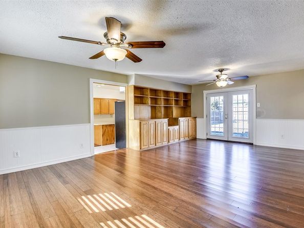 1105  Fairdale Street , Irving Texas 75062