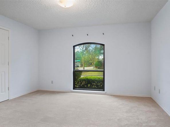 3201  Greenleaf Court , Garland Texas 75044