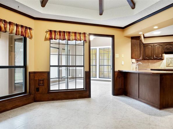 3201  Greenleaf Court , Garland Texas 75044