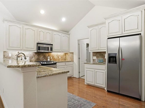 3211  Rosemeade Drive  1313, Fort Worth Texas 76116