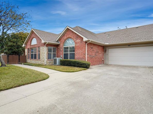 3211  Rosemeade Drive  1313, Fort Worth Texas 76116