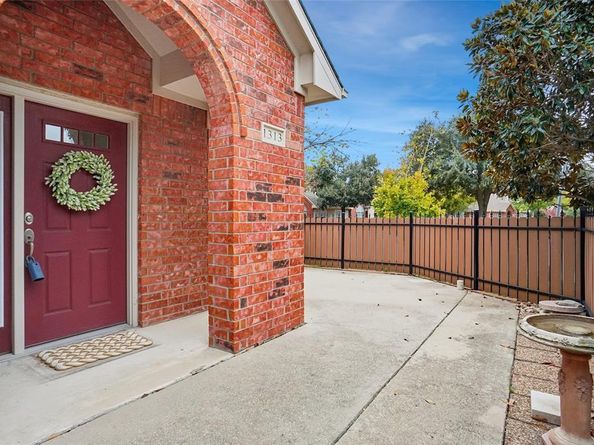 3211  Rosemeade Drive  1313, Fort Worth Texas 76116