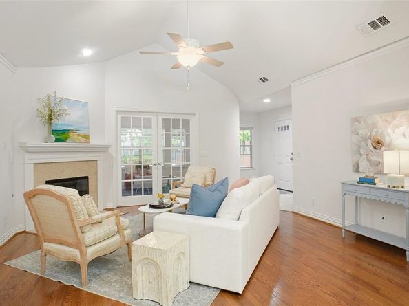 3211  Rosemeade Drive  1313, Fort Worth Texas 76116