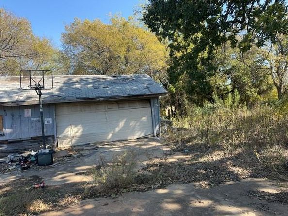 6100  Black Leaf Court , Fort Worth Texas 76135