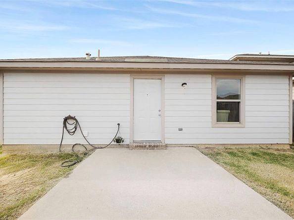 1605  Village Park Trail , Burleson Texas 76028