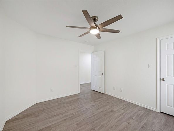 1605  Village Park Trail , Burleson Texas 76028