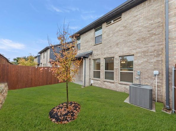 2654  Copper Breaks Street , Dallas Texas 75228