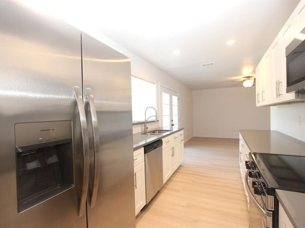 2922  Ashglen Drive , Garland Texas 75043