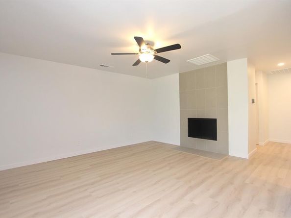 2922  Ashglen Drive , Garland Texas 75043