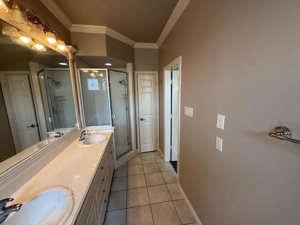 2517  Champagne Drive , Irving Texas 75038