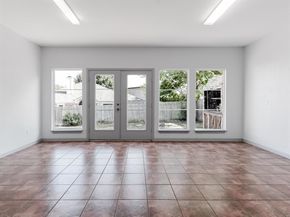 1016  Bonanza Drive , Arlington Texas 76001