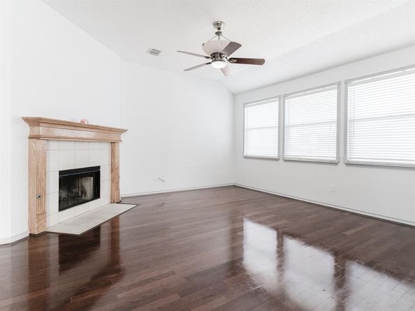 1016  Bonanza Drive , Arlington Texas 76001