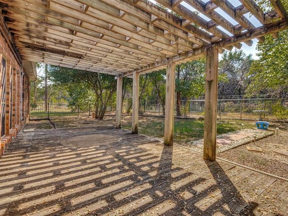 2104  Valley View Drive , Cedar Hill Texas 75104