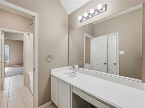 5027  Toftrees Drive , Arlington Texas 76016