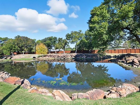 5027  Toftrees Drive , Arlington Texas 76016