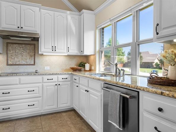 423  Bent Creek Cove , Argyle Texas 76226