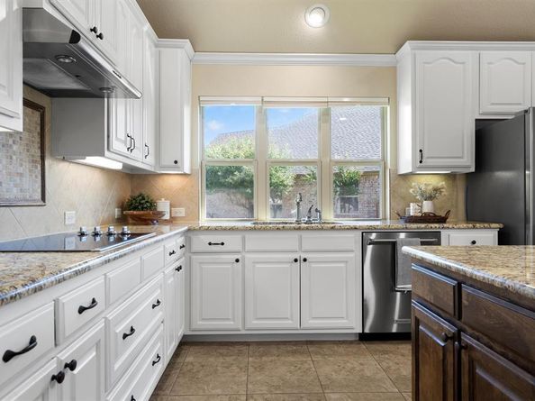 423  Bent Creek Cove , Argyle Texas 76226