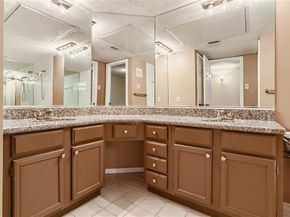 16301  Ledgemont Lane  257, Addison Texas 75001