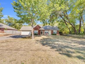 412 W 3rd Street , Kennedale Texas 76060