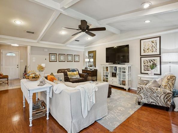3905  Firethorn Drive , Arlington Texas 76017