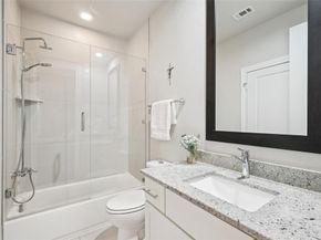 2815  Lynlock Court , Dallas Texas 75219