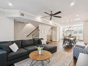 2815  Lynlock Court , Dallas Texas 75219