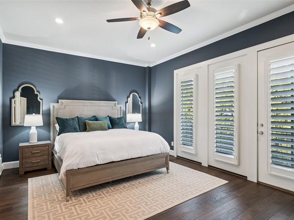 2815  Lynlock Court , Dallas Texas 75219