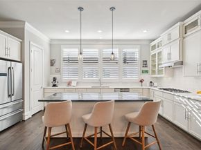 2815  Lynlock Court , Dallas Texas 75219