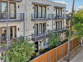 2815  Lynlock Court , Dallas Texas 75219
