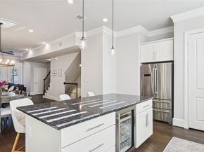 2815  Lynlock Court , Dallas Texas 75219