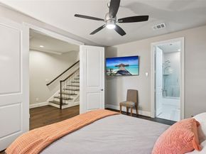 2815  Lynlock Court , Dallas Texas 75219