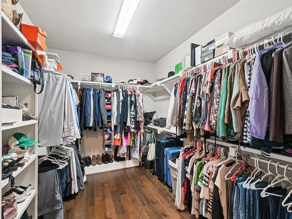 2815  Lynlock Court , Dallas Texas 75219