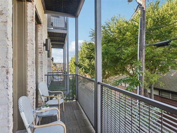 2815  Lynlock Court , Dallas Texas 75219