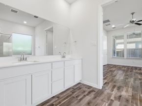 4826  Forest Crest Parkway , Arlington Texas 76005