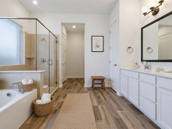 4826  Forest Crest Parkway , Arlington Texas 76005