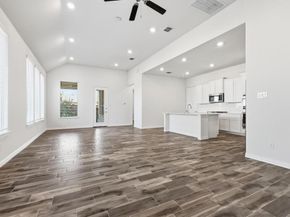 4826  Forest Crest Parkway , Arlington Texas 76005