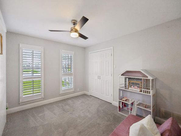 9227  Whitehurst Drive , Dallas Texas 75243