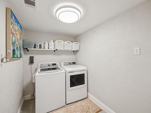 9227  Whitehurst Drive , Dallas Texas 75243