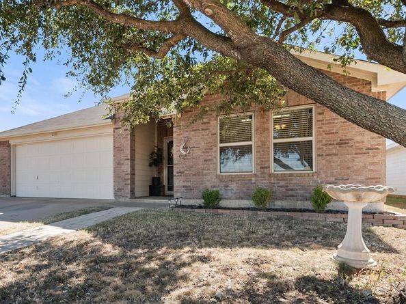 2033  Old Glory Trail , Fort Worth Texas 76134