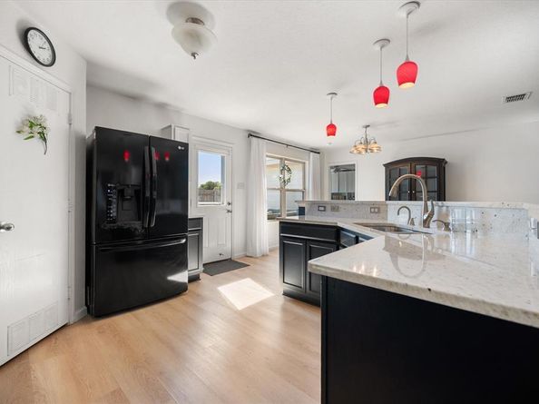 2033  Old Glory Trail , Fort Worth Texas 76134