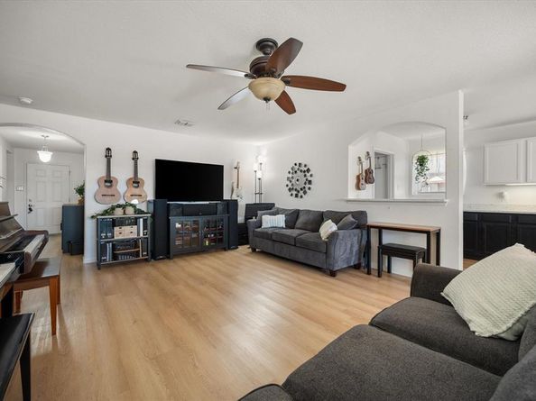 2033  Old Glory Trail , Fort Worth Texas 76134