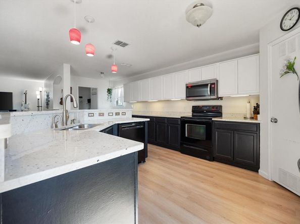 2033  Old Glory Trail , Fort Worth Texas 76134