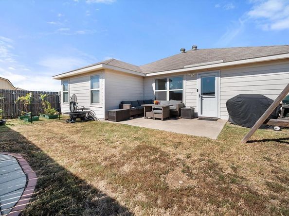 2033  Old Glory Trail , Fort Worth Texas 76134