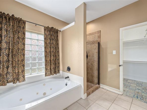 6923  Briarwood Drive , Fort Worth Texas 76132