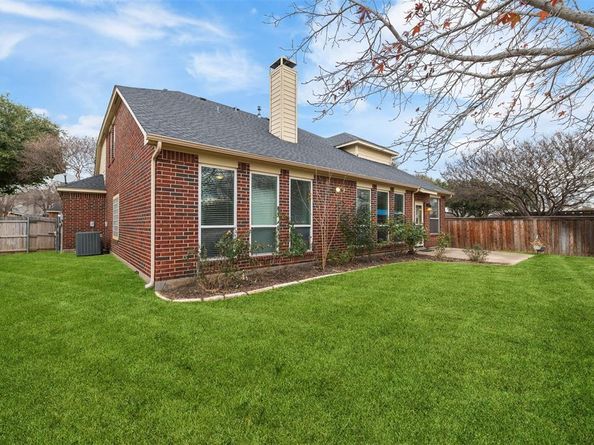 6923  Briarwood Drive , Fort Worth Texas 76132