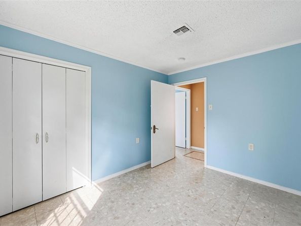 1803  Michael Court , Arlington Texas 76010