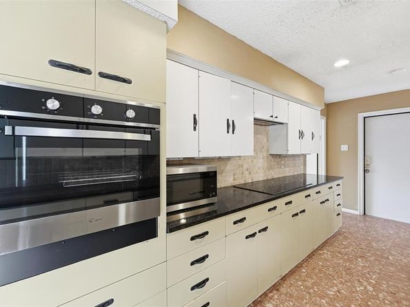 1803  Michael Court , Arlington Texas 76010